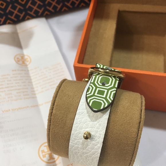 Tory Burch watch - Picture 3 of 7